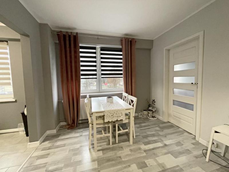 Apartment By Tuwima Steeet Konin  Buitenkant foto