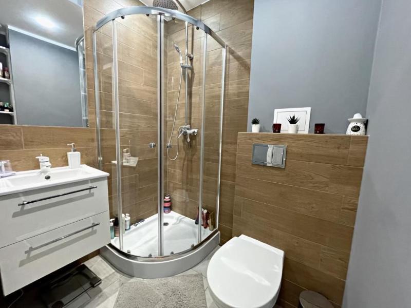 Apartment By Tuwima Steeet Konin  Buitenkant foto